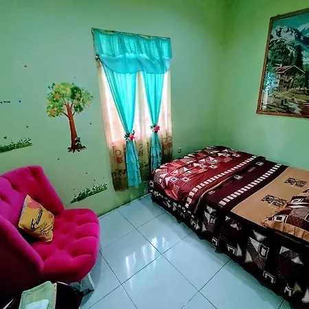 D-Rima Homestay Ruteng Exterior photo